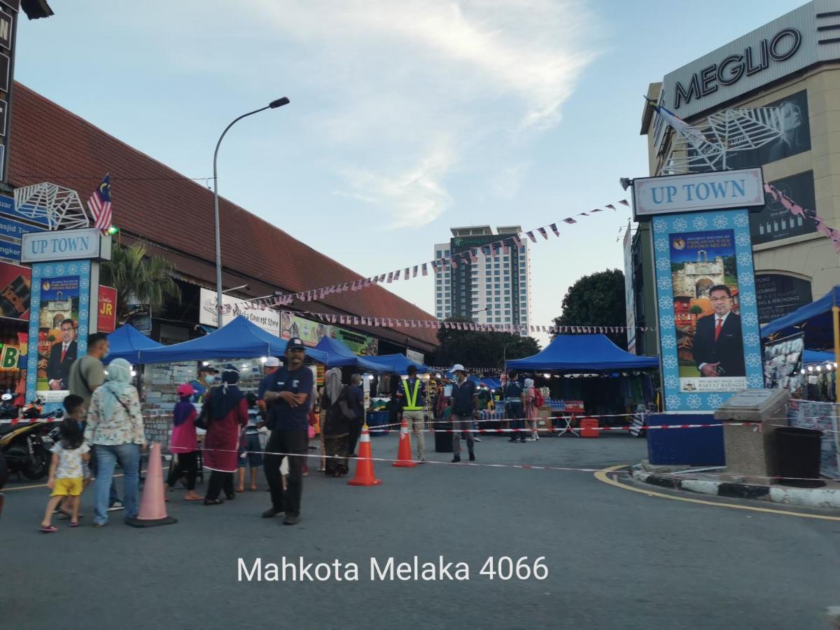 Homestay Melaka Mahkota Melaya Raya מראה חיצוני תמונה